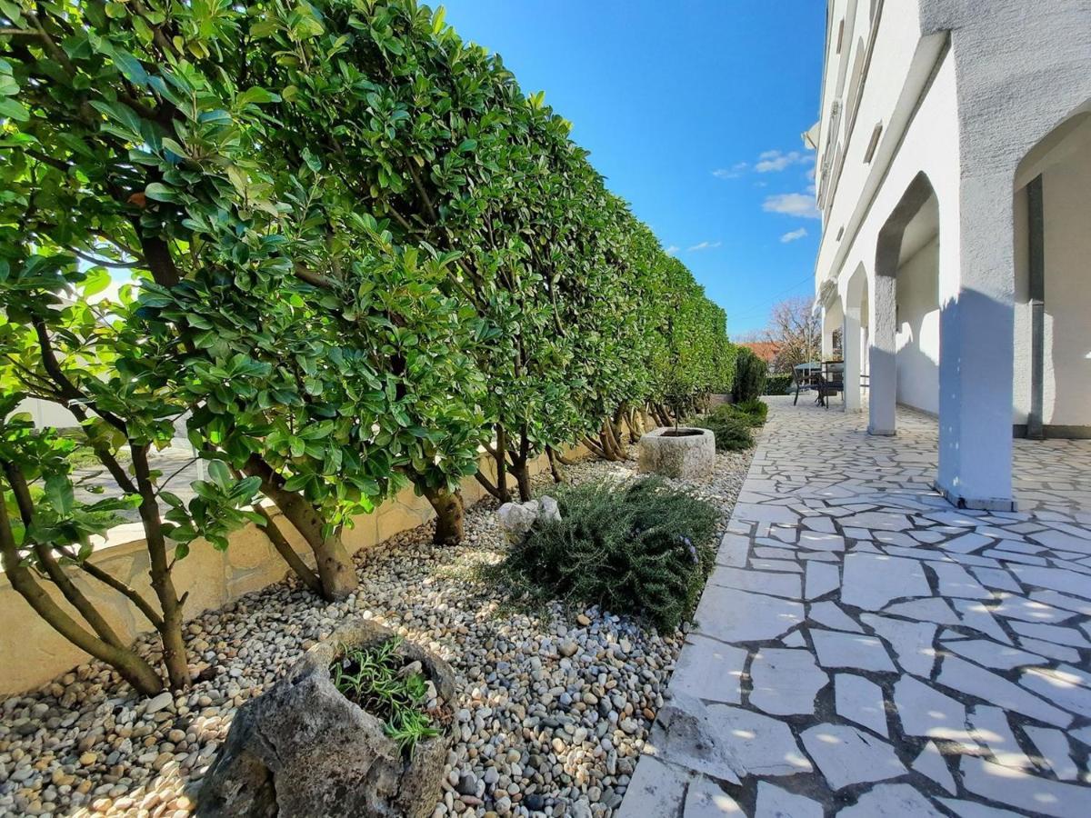 Apartments Adrijana Malinska Zewnętrze zdjęcie