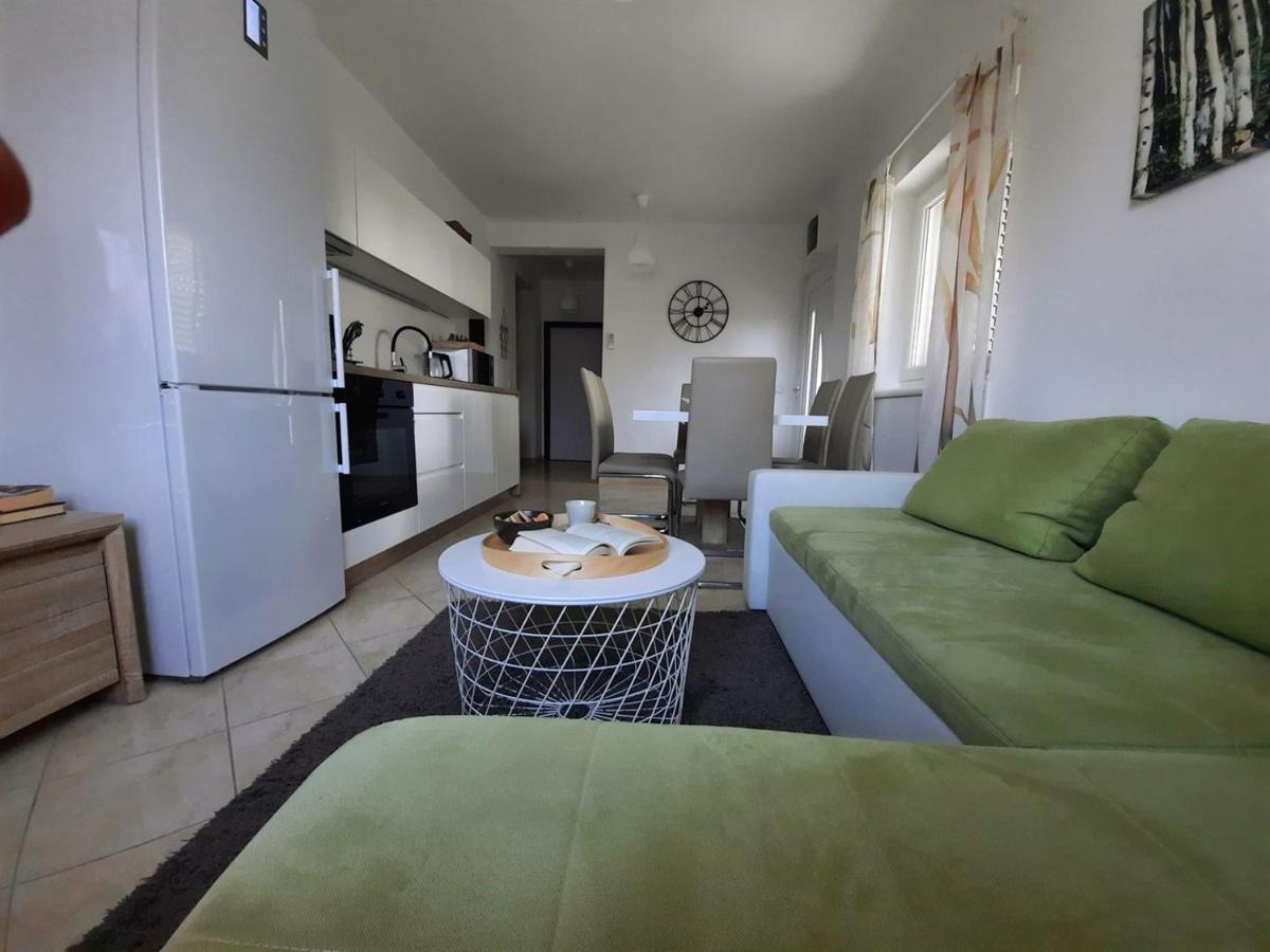 Apartments Adrijana Malinska Zewnętrze zdjęcie