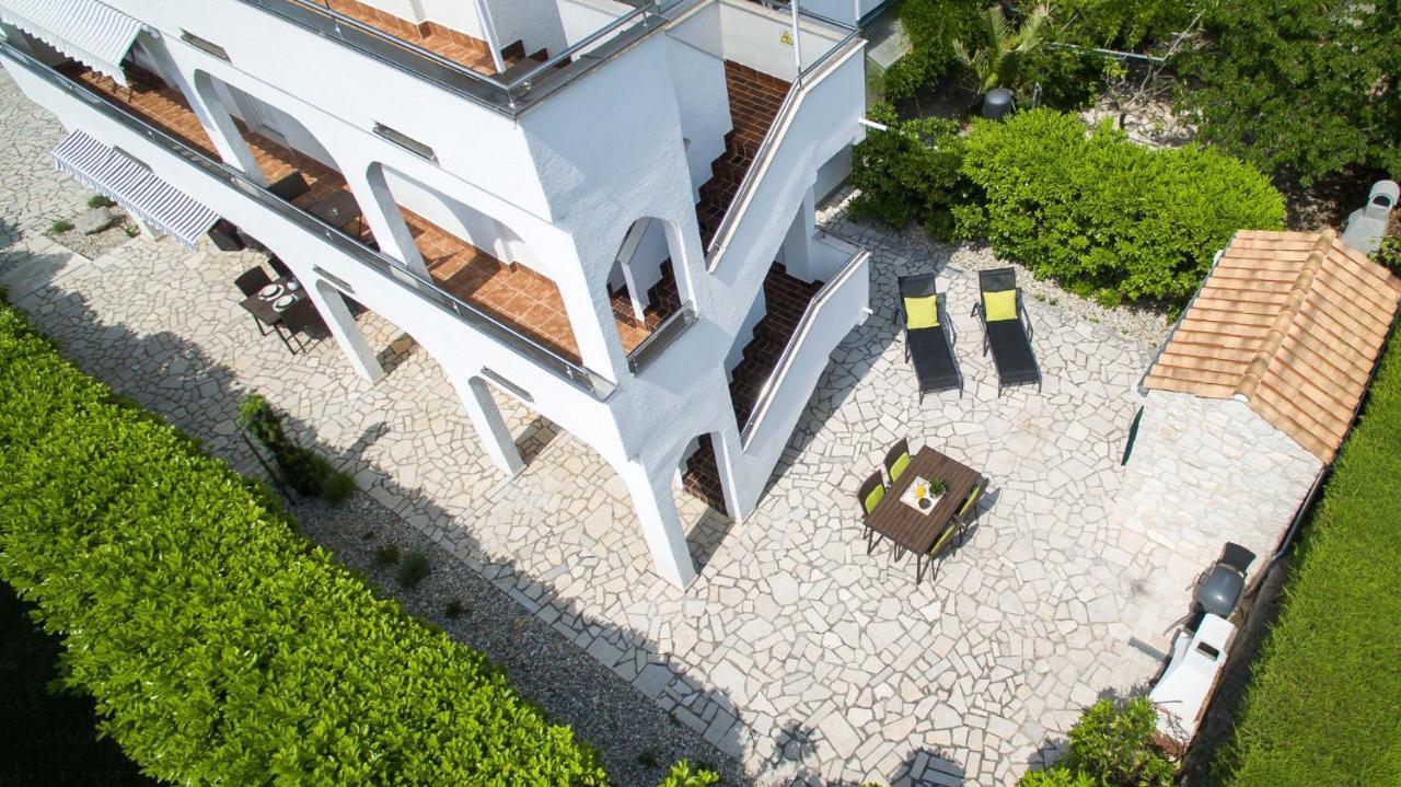 Apartments Adrijana Malinska Zewnętrze zdjęcie